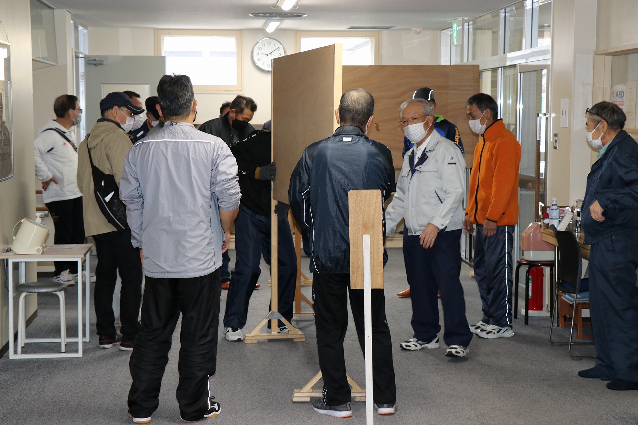 祝梅コミュニティセンター避難所開設訓練が実施されました。（祝梅コミ協）